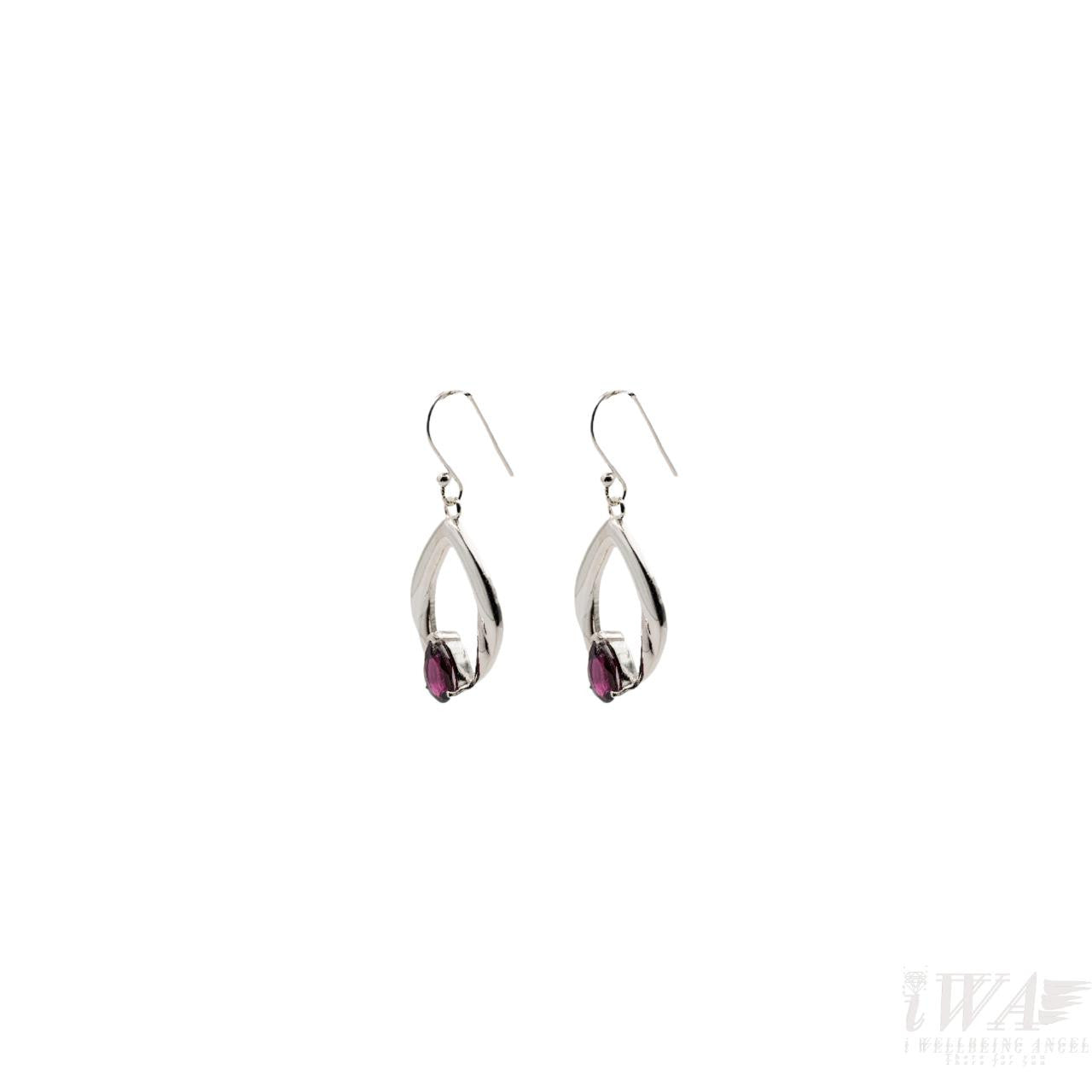 Garnet Lumiere gemstone earring