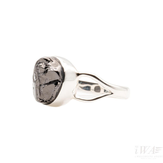iWA's Shungite Ring Occulus Silver Jewellery angle view